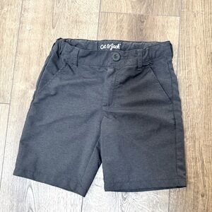 Cat and Jack boy shorts Size 6 with snap button and adjustable waist